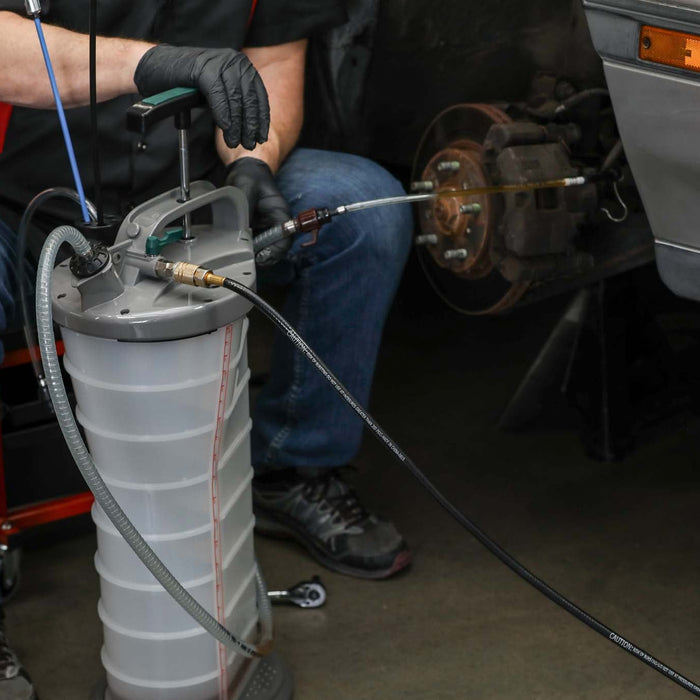 Manual Pneumatic Fluid Extractor: A Versatile Tool for Effortless Fluid Changes and Brake Bleeding