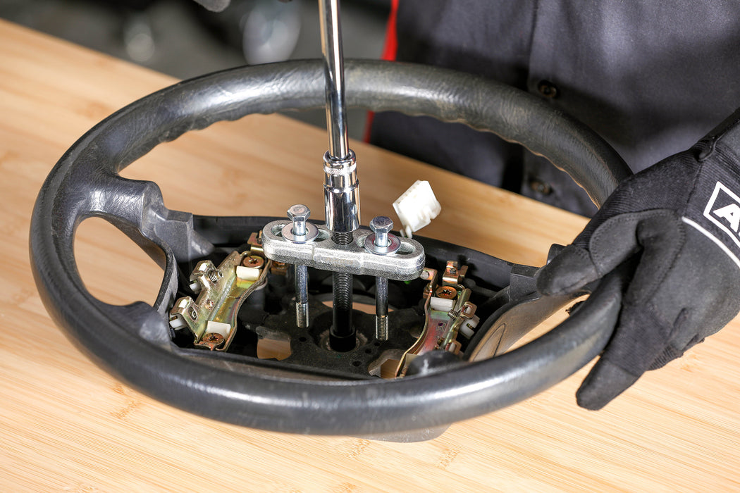 ARES 12024 - 11-Piece Steering Wheel Puller Set