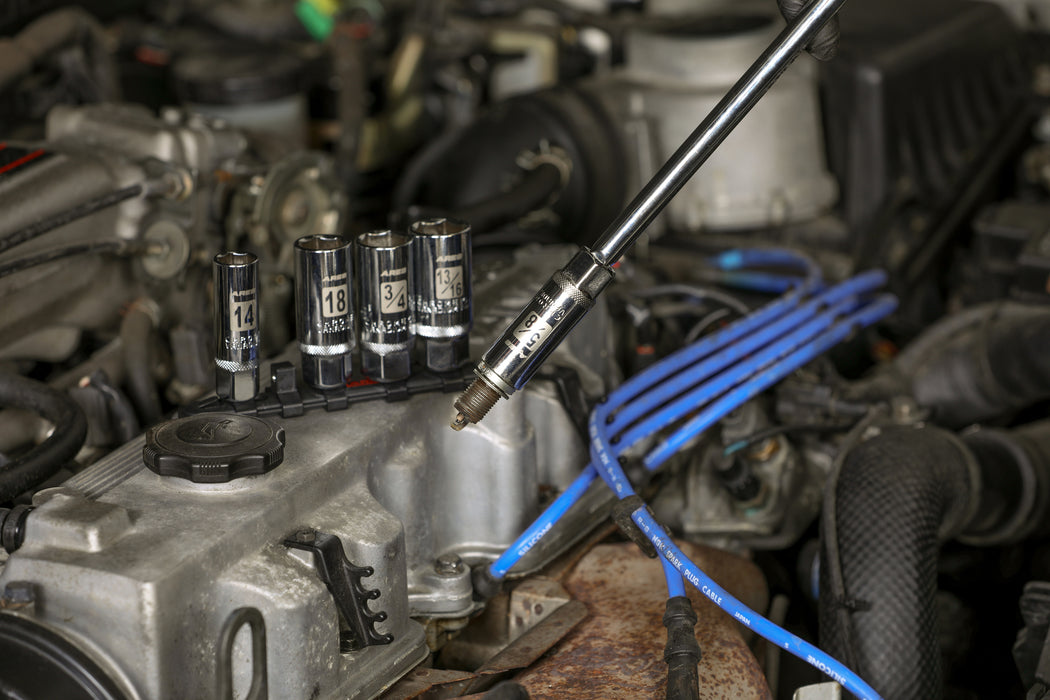 ARES 11016 - 5-Piece Magnetic Spark Plug Socket Set