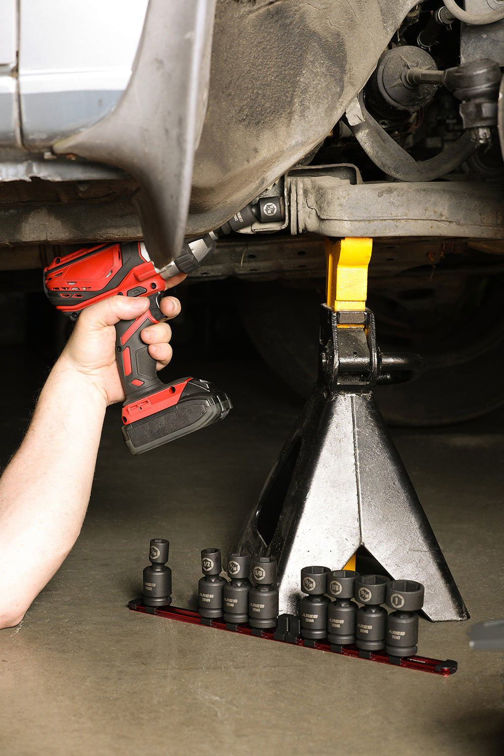 ARES 25137 - 10-Piece SAE Pinless Universal Swivel Impact Socket Set ...