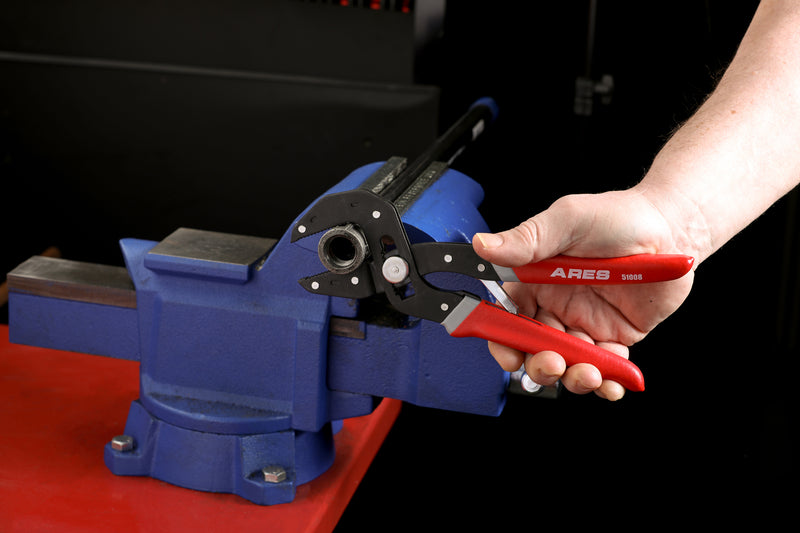 2-Piece Self-Adjusting V-Notch Pliers Set