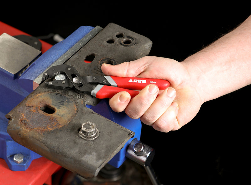 2-Piece Self-Adjusting V-Notch Pliers Set