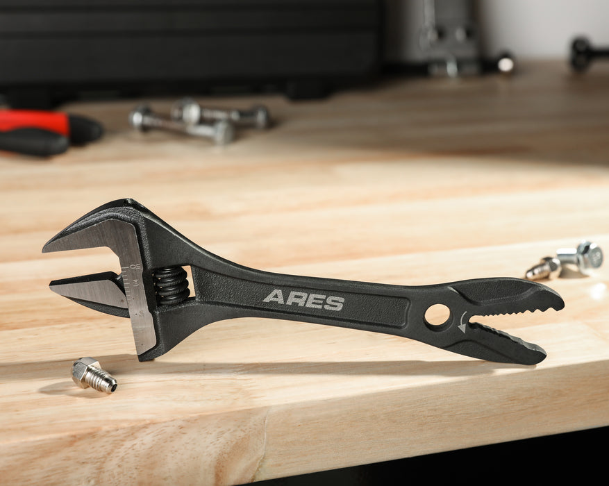 8-Inch Adjustable Alligator Wrench